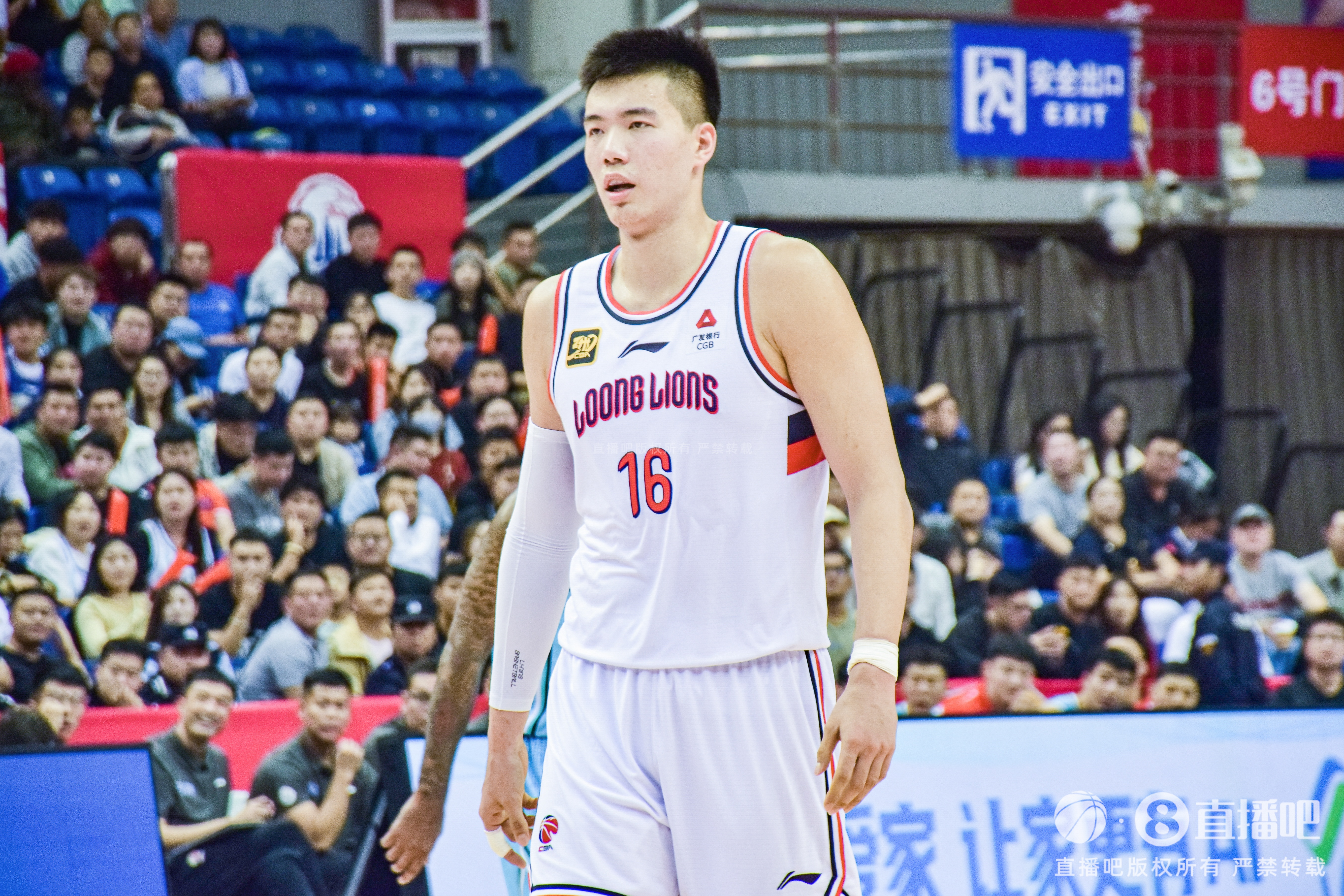 广州男篮持续推进焦泊乔转会谈判 已获多家俱乐部实质性报价